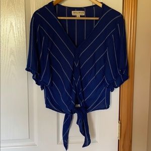 Idyllwind tailgate tie front top small